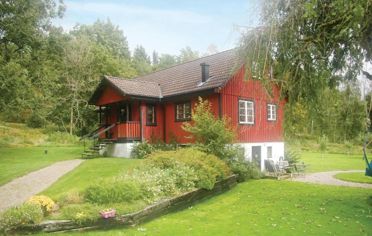 Cozy Home In Uddevalla With Wifi Häljebol Exterior photo