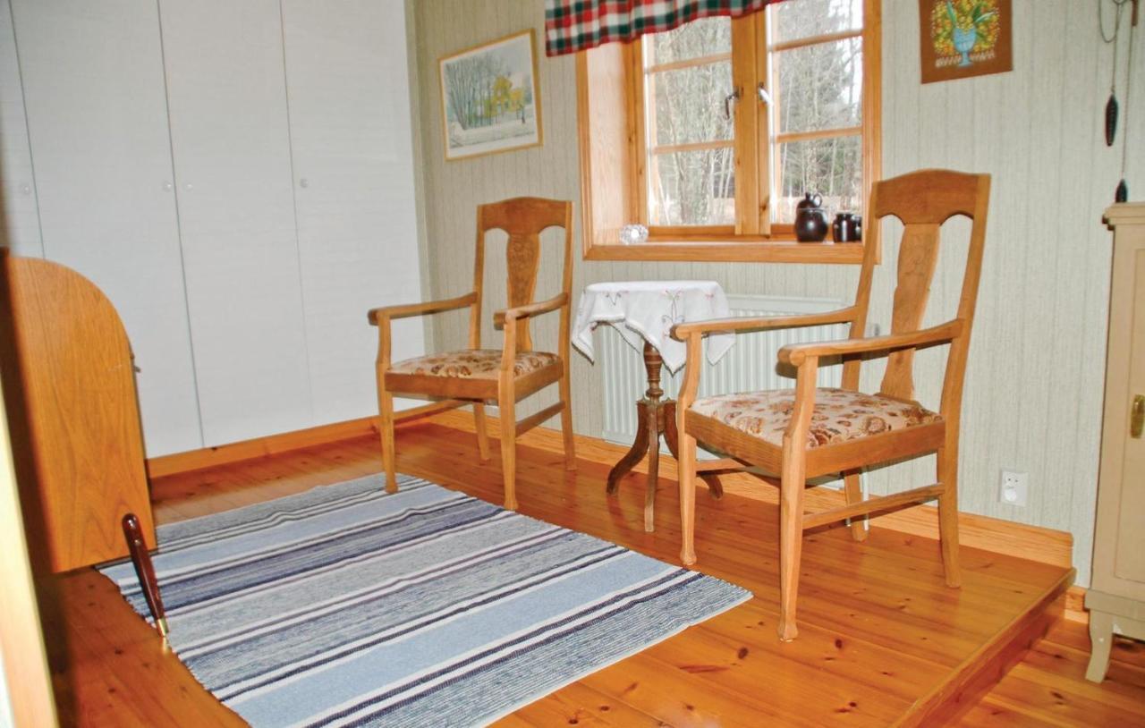 Cozy Home In Uddevalla With Wifi Häljebol Exterior photo