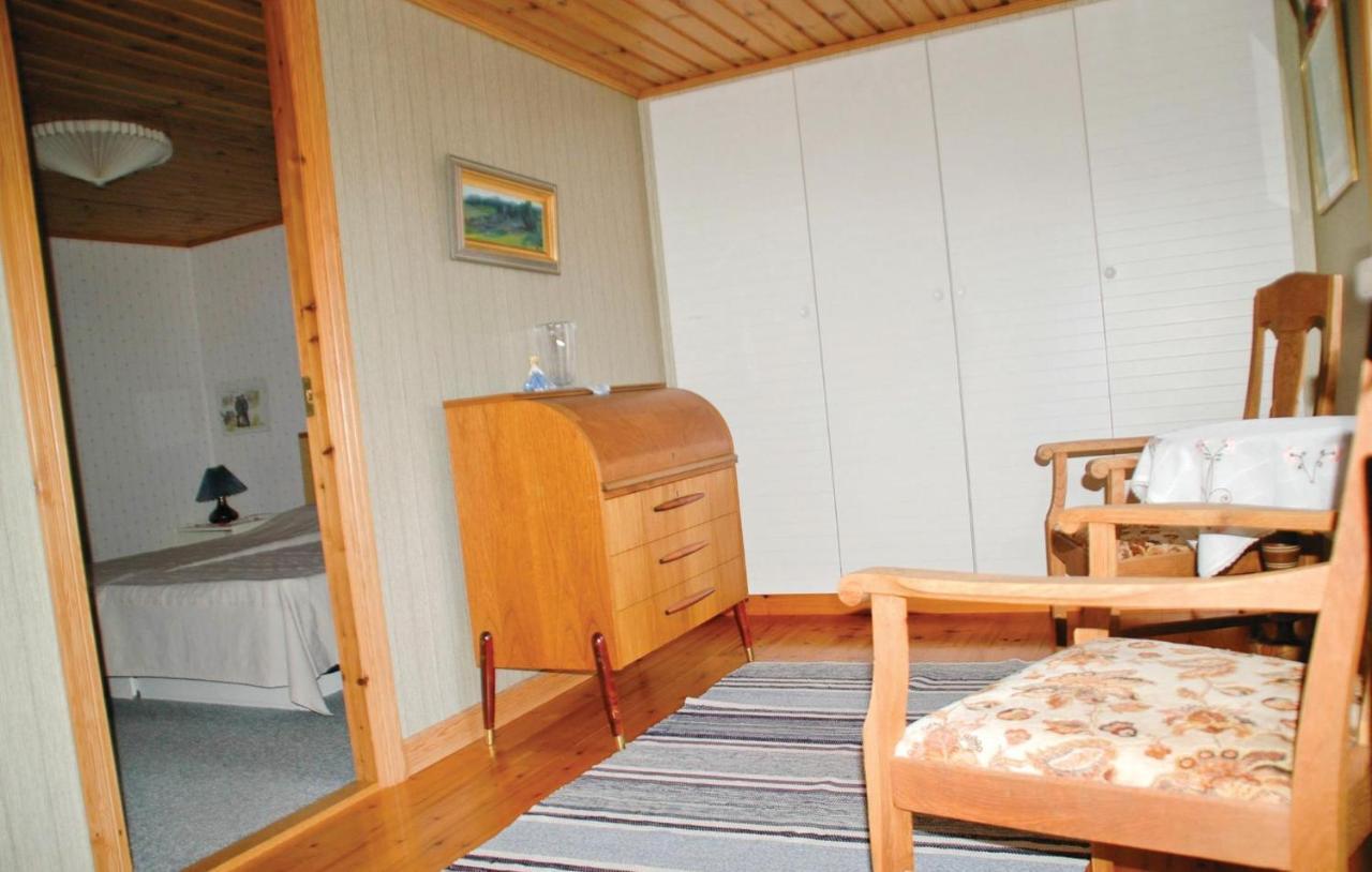 Cozy Home In Uddevalla With Wifi Häljebol Exterior photo